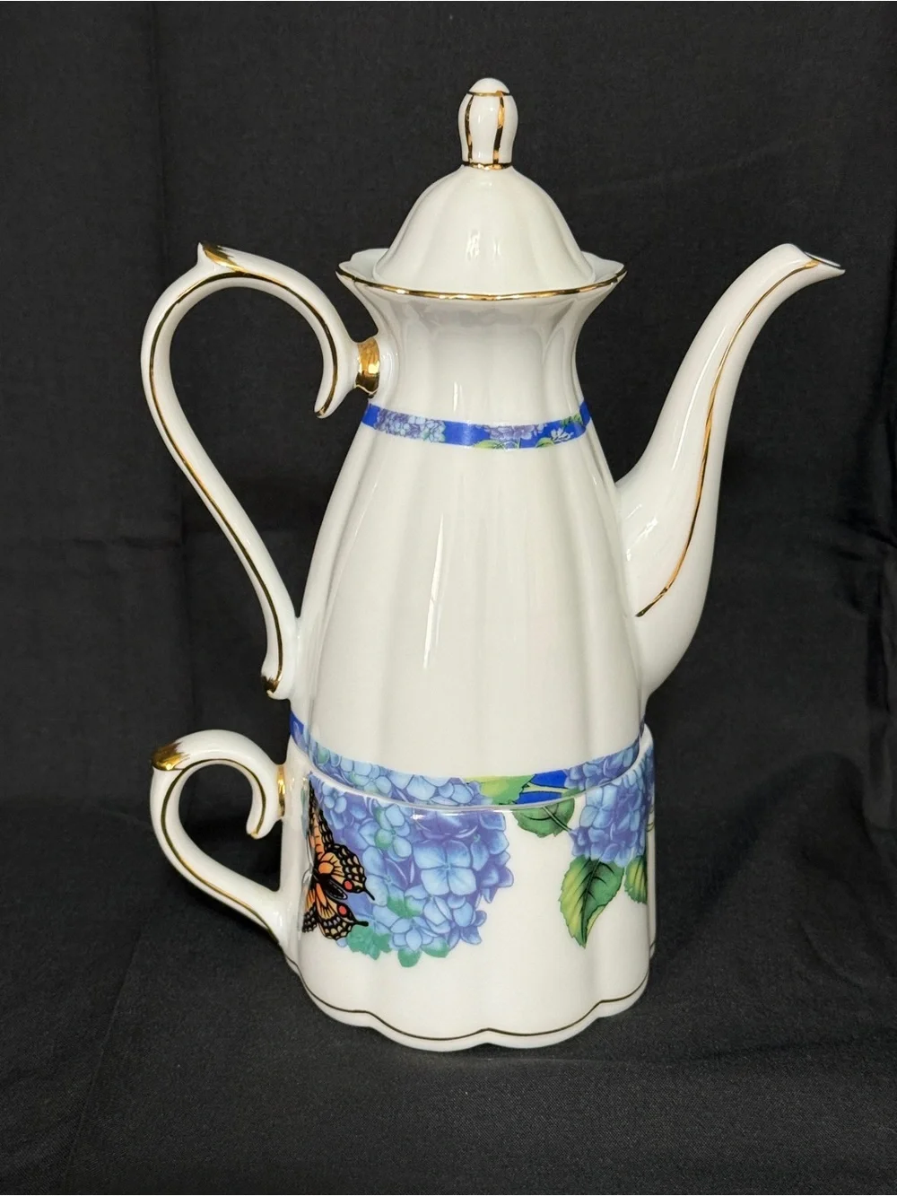 White Porcelain Hydrangea Tea-for-One Set with Gold Trim